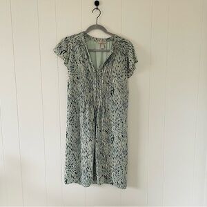 Elegant Green Patterned Dress